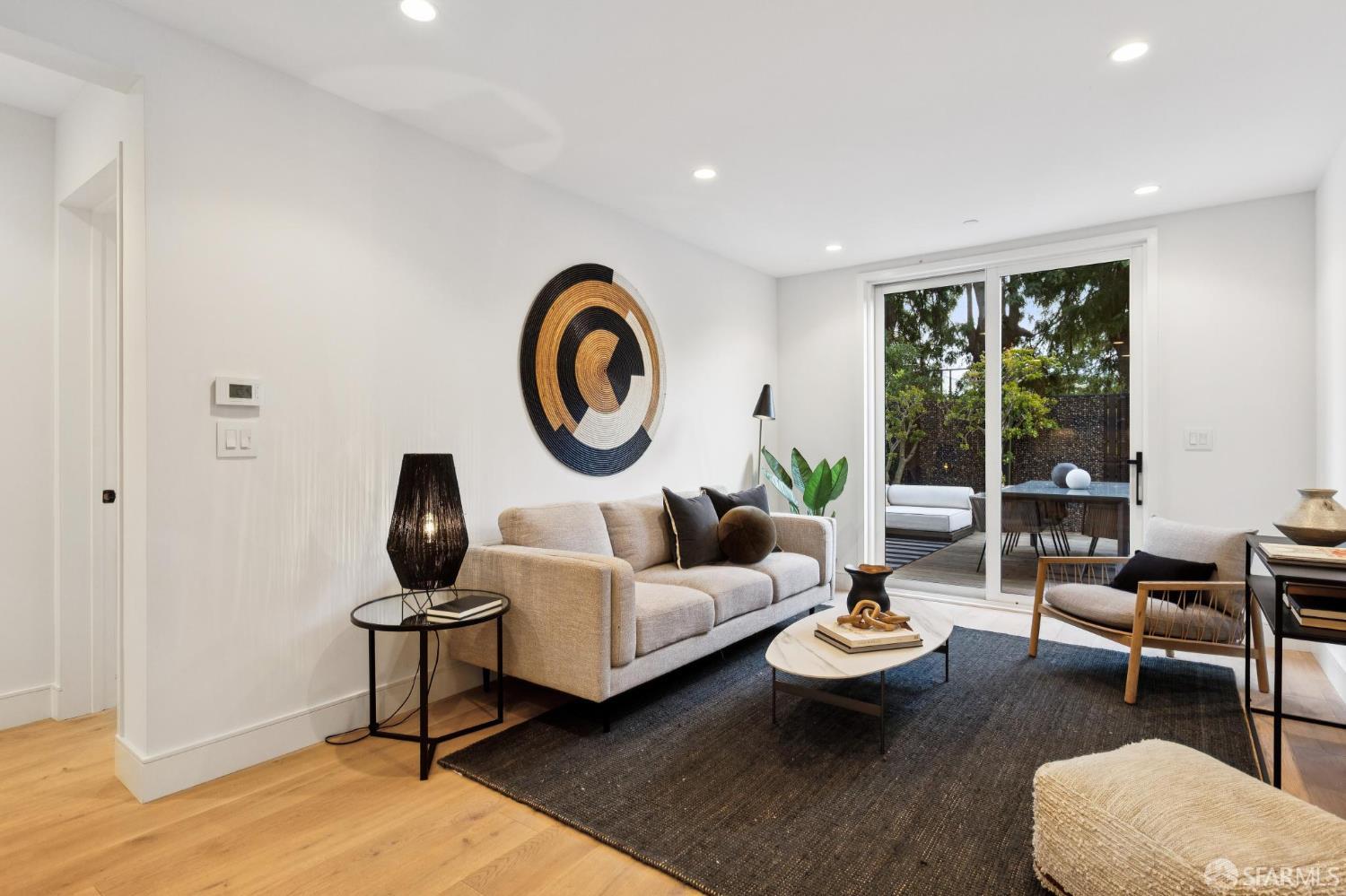 Photo #5: 426121073 Listing: Photo #5