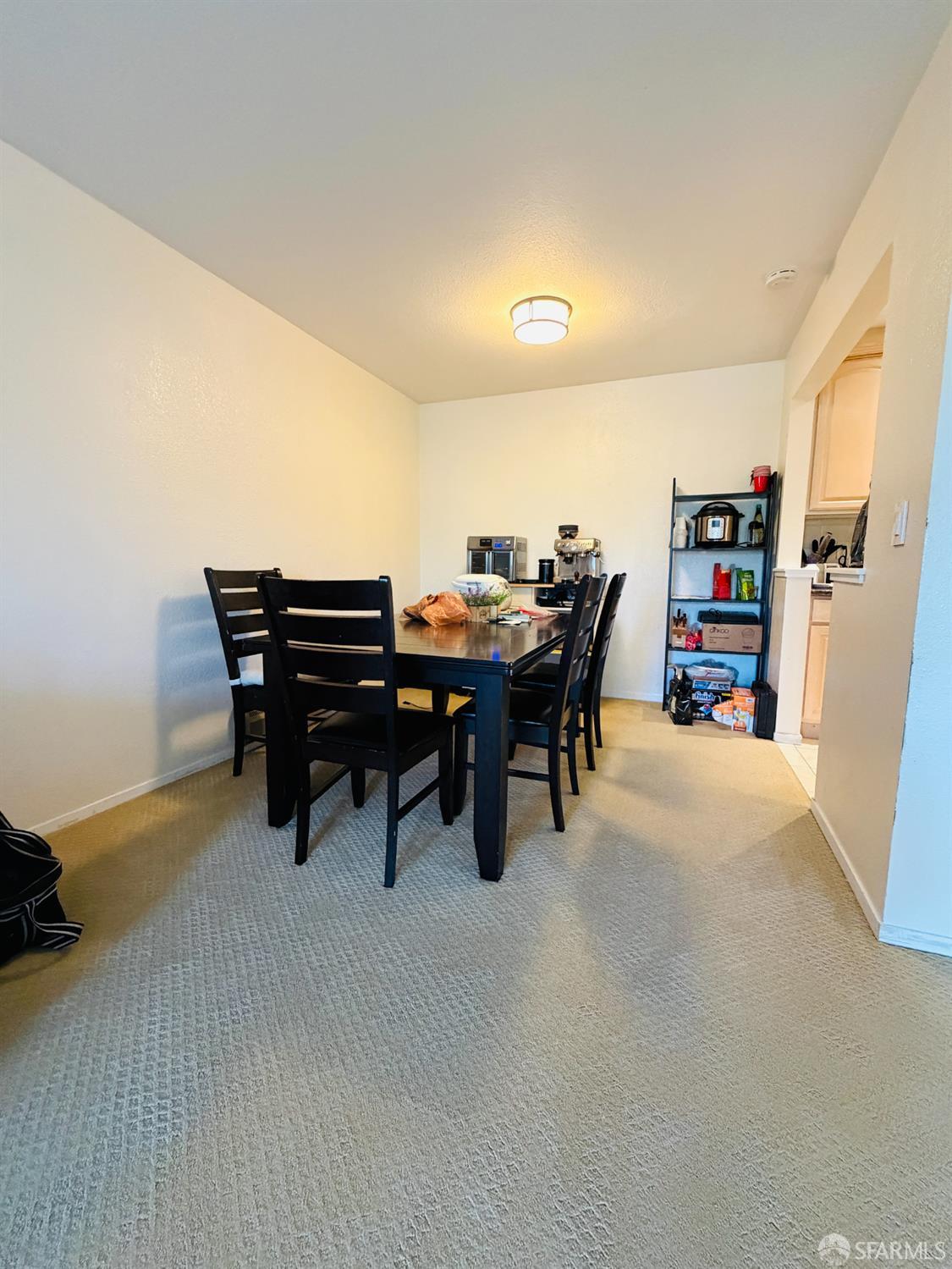 Detail Gallery Image 10 of 17 For 930 Mission Rd #38,  South San Francisco,  CA 94080 - 1 Beds | 1 Baths