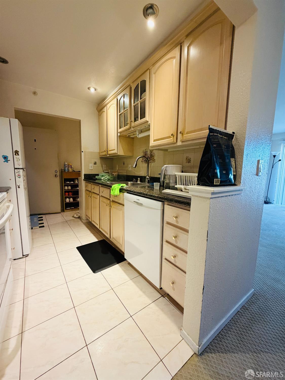 Detail Gallery Image 9 of 17 For 930 Mission Rd #38,  South San Francisco,  CA 94080 - 1 Beds | 1 Baths