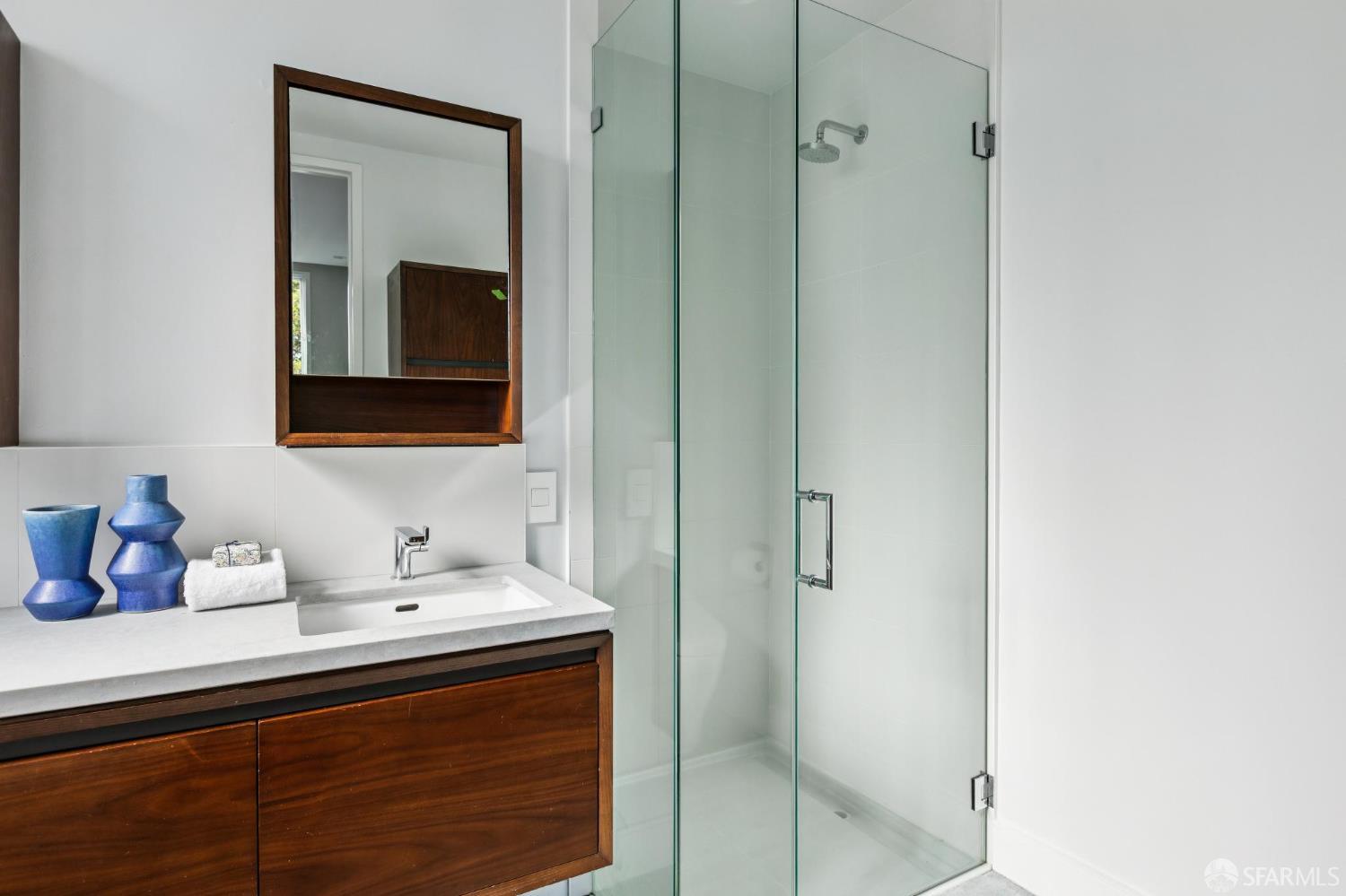 Photo #23: 426121056 Listing: Photo #23