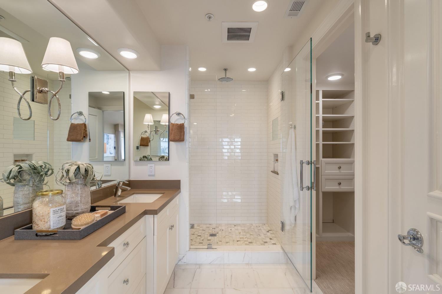 Photo #30: 426101912 Listing: Photo #30