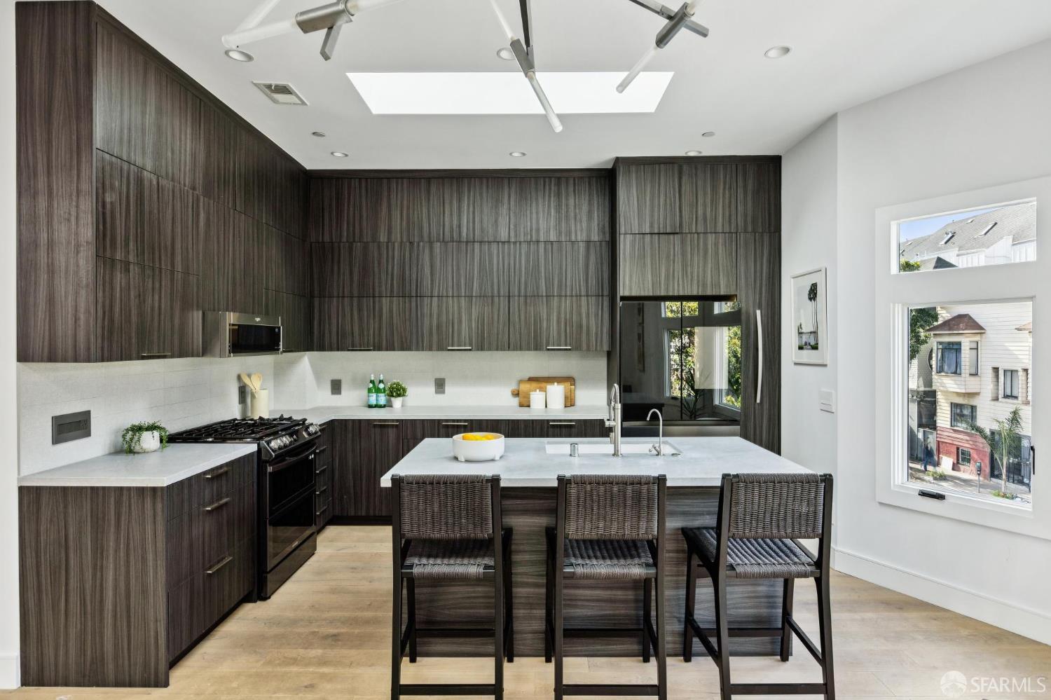 Photo #12: 426121056 Listing: Photo #12