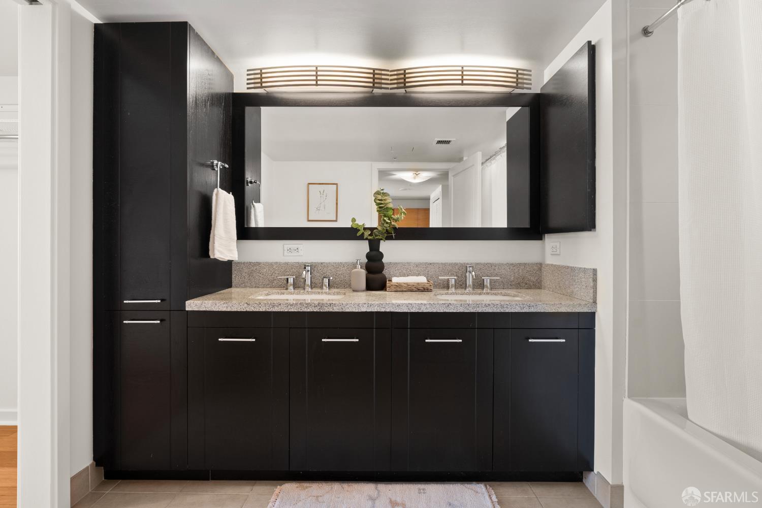 Photo #12: 426121120 Listing: Photo #12