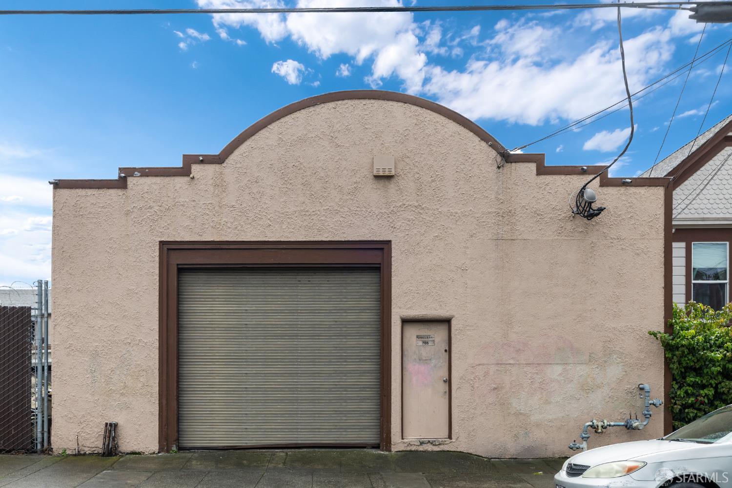 Front Image Thumbnail for SF426120943