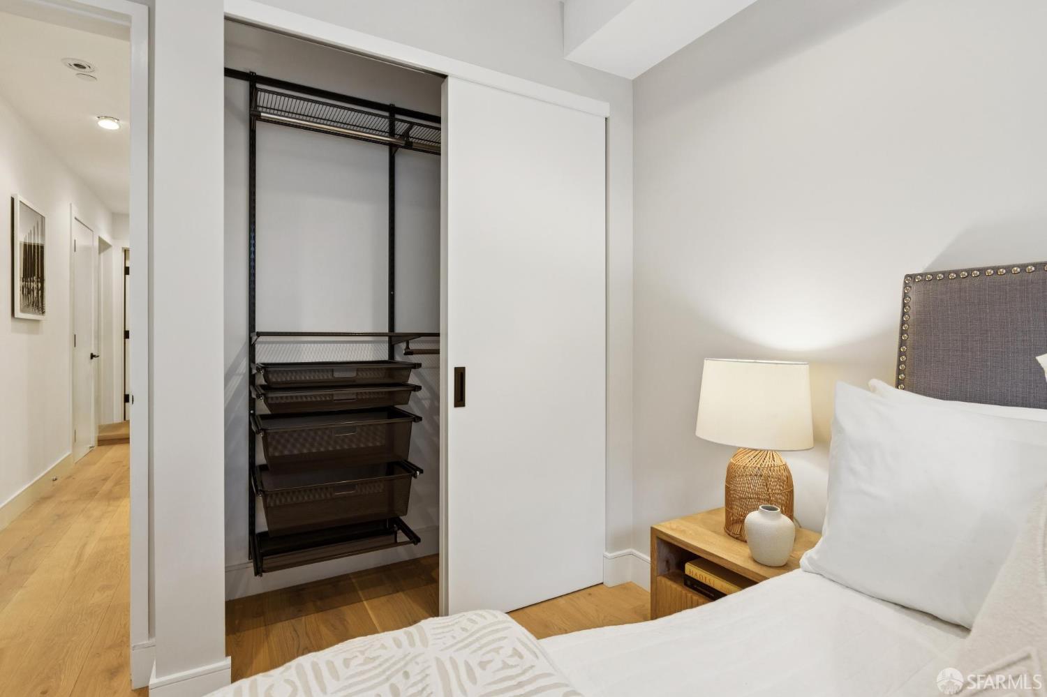 Photo #17: 426121073 Listing: Photo #17