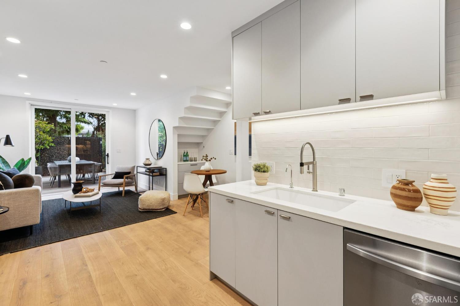 Photo #13: 426121073 Listing: Photo #13