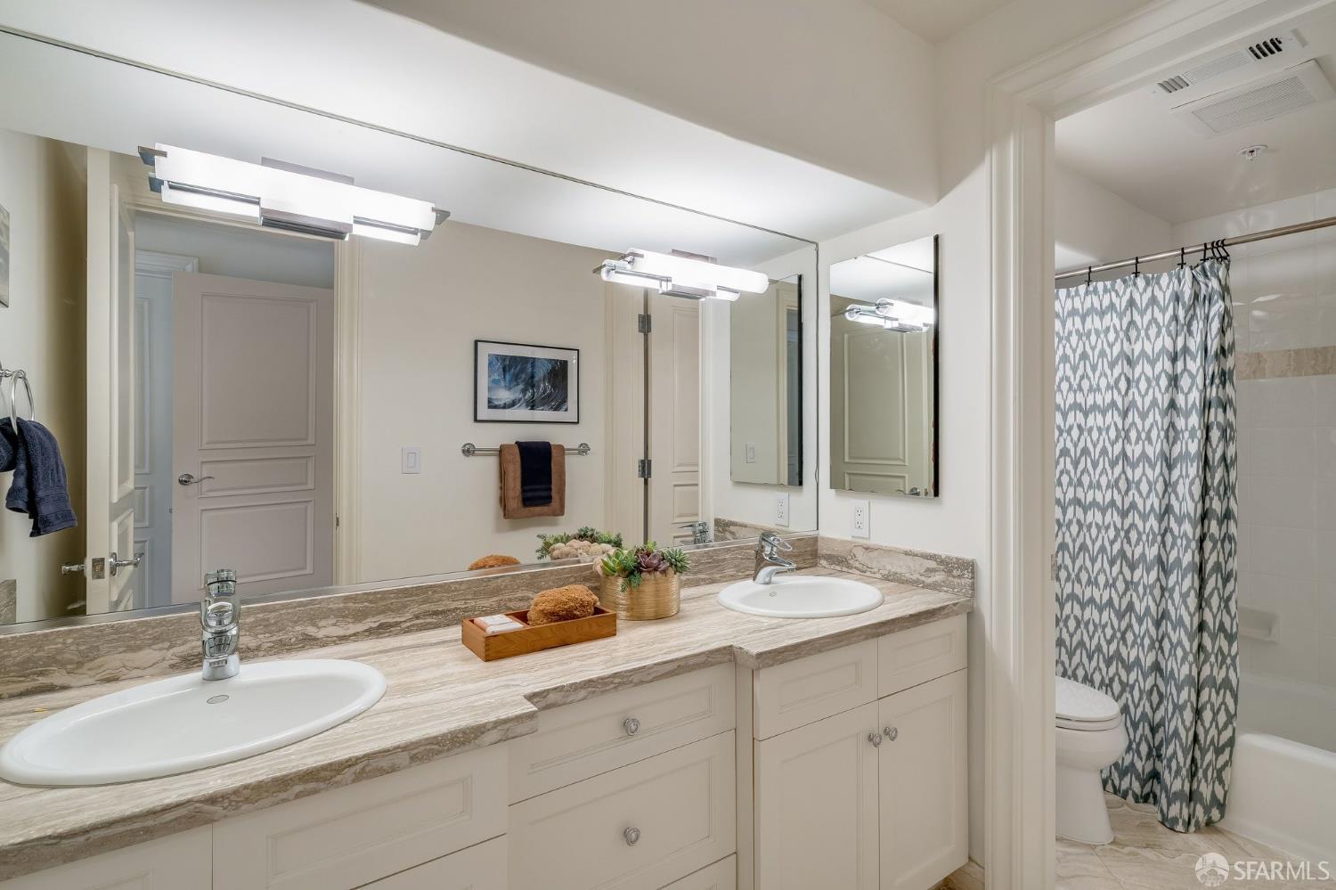 Photo #42: 426101912 Listing: Photo #42