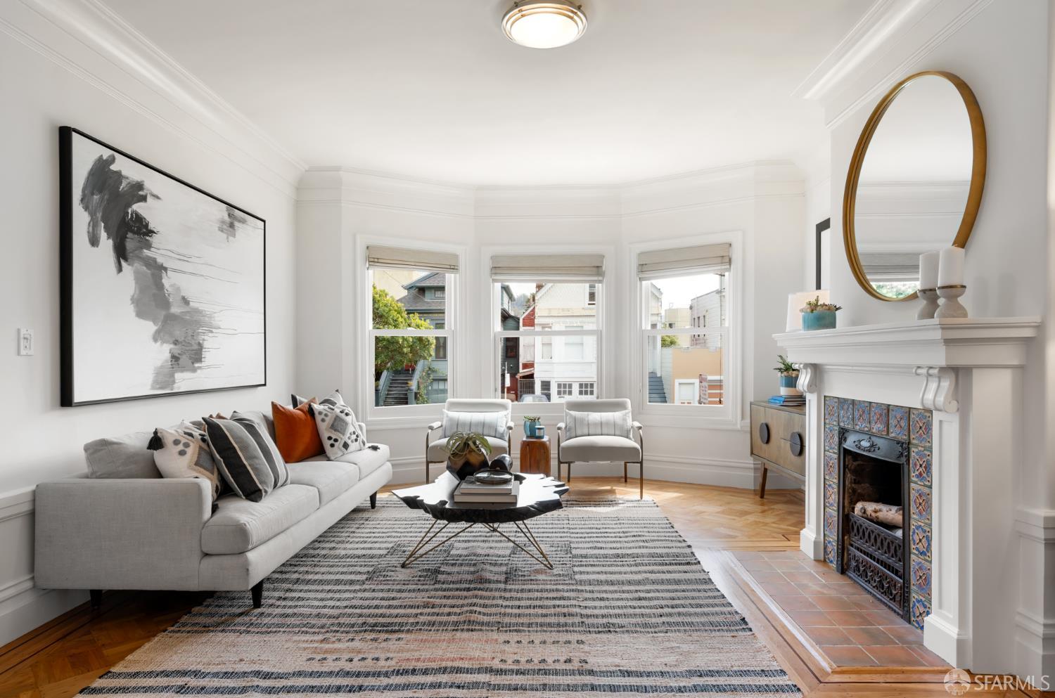 Photo #5: 426111079 Listing: Photo #5