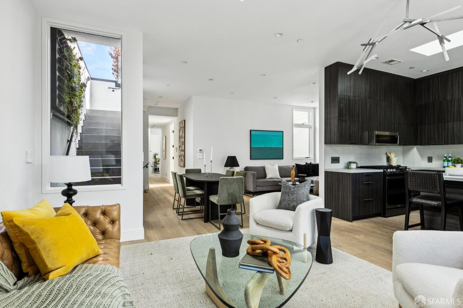 Photo #11: 426121056 Listing: Photo #11