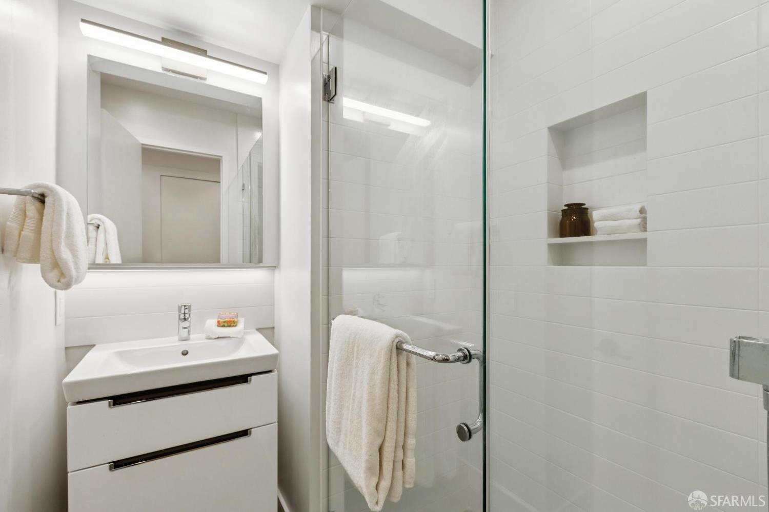 Photo #22: 426121073 Listing: Photo #22