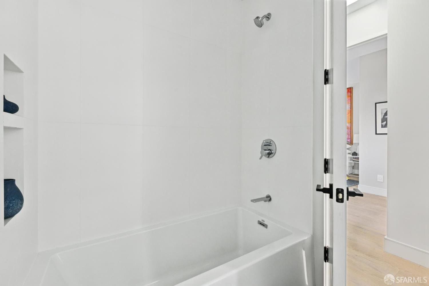 Photo #28: 426121056 Listing: Photo #28