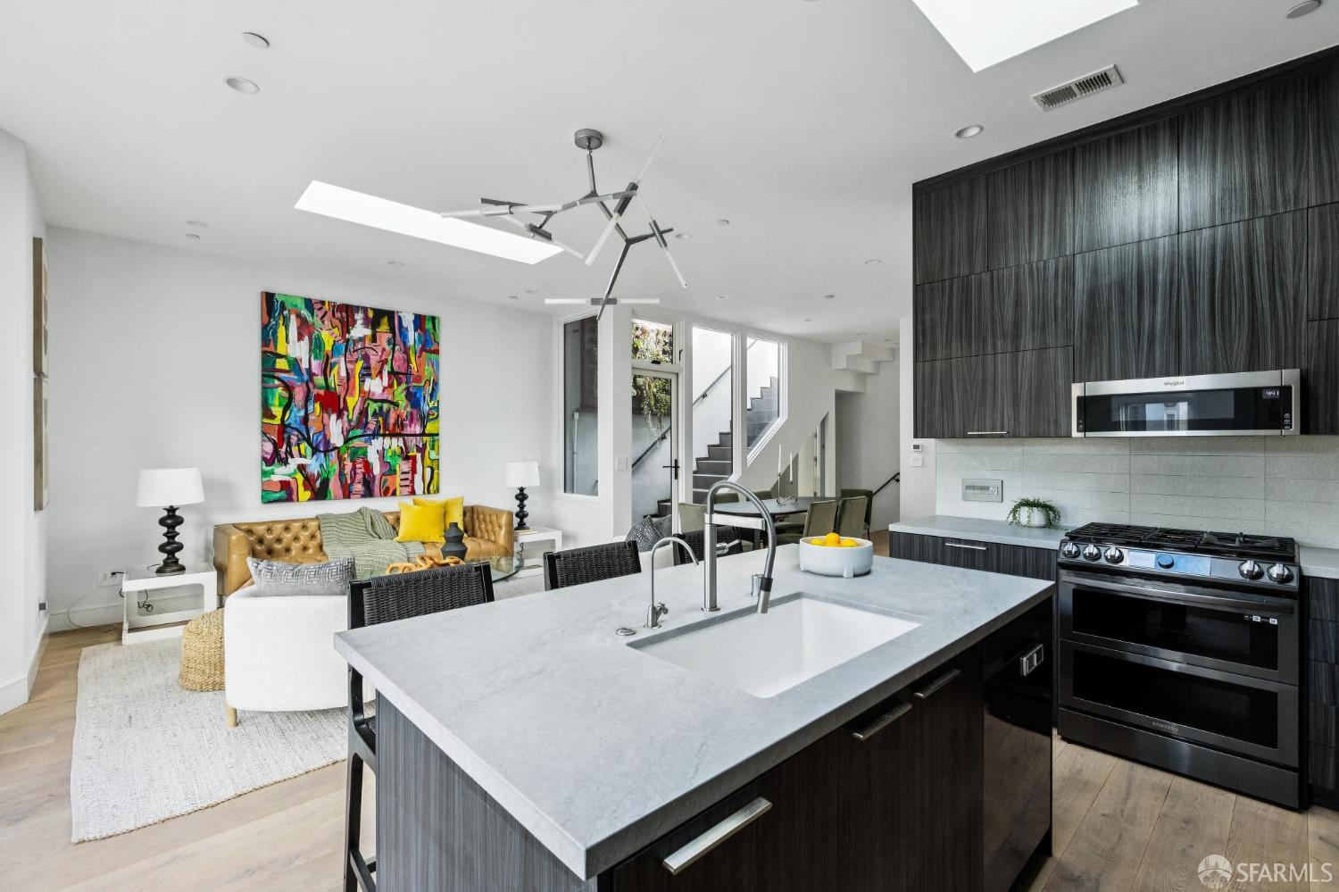 Photo #15: 426121056 Listing: Photo #15