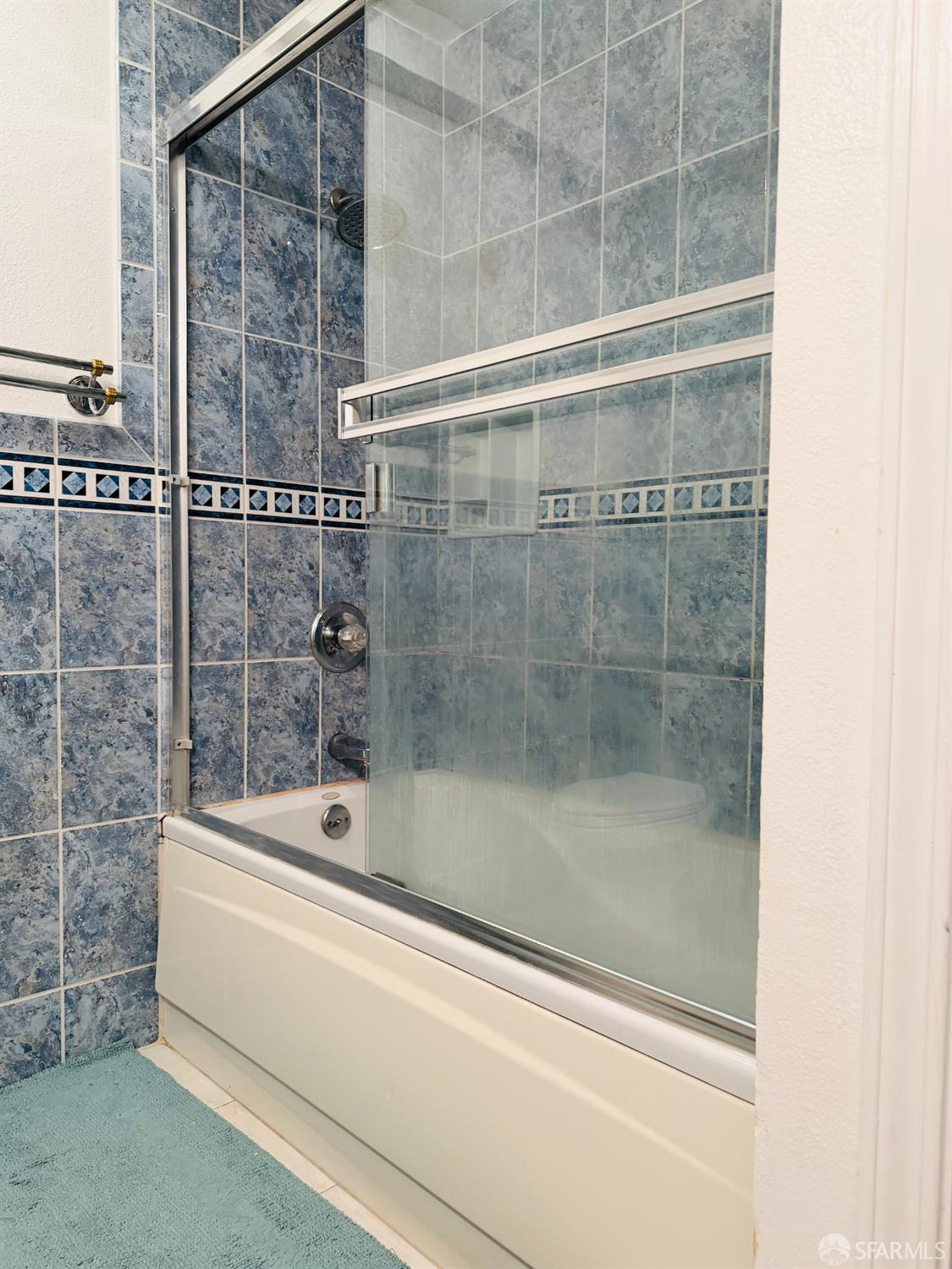 Detail Gallery Image 7 of 17 For 930 Mission Rd #38,  South San Francisco,  CA 94080 - 1 Beds | 1 Baths