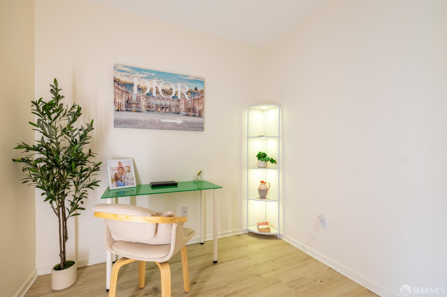 Photo #9: 426114992 Listing: Photo #9