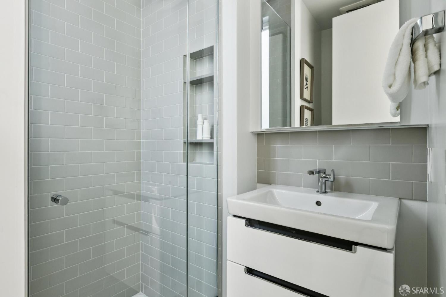 Photo #31: 426121056 Listing: Photo #31