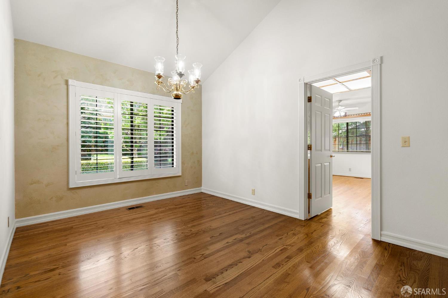 Detail Gallery Image 10 of 54 For 1122 Kendal Ct, San Jose,  CA 95120 - 4 Beds | 2/1 Baths