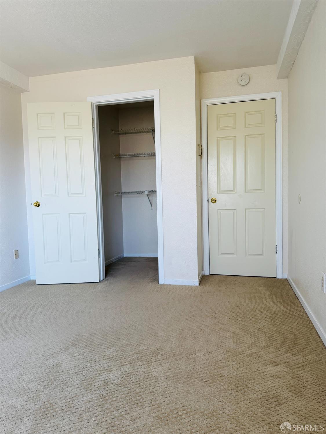 Detail Gallery Image 4 of 17 For 930 Mission Rd #38,  South San Francisco,  CA 94080 - 1 Beds | 1 Baths