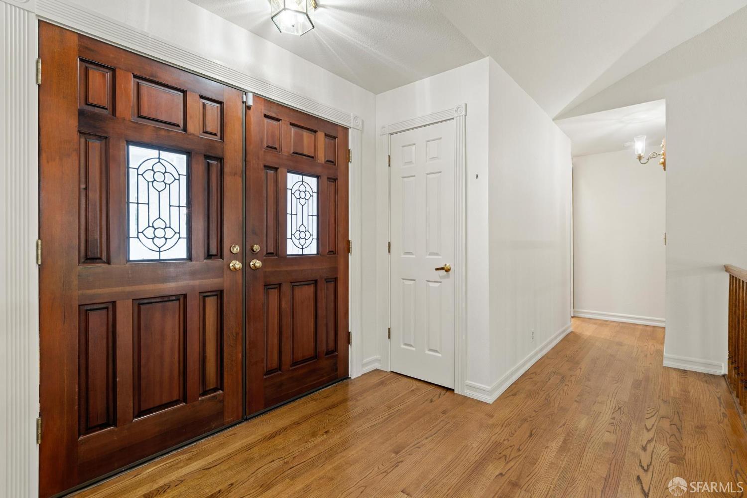 Detail Gallery Image 11 of 54 For 1122 Kendal Ct, San Jose,  CA 95120 - 4 Beds | 2/1 Baths