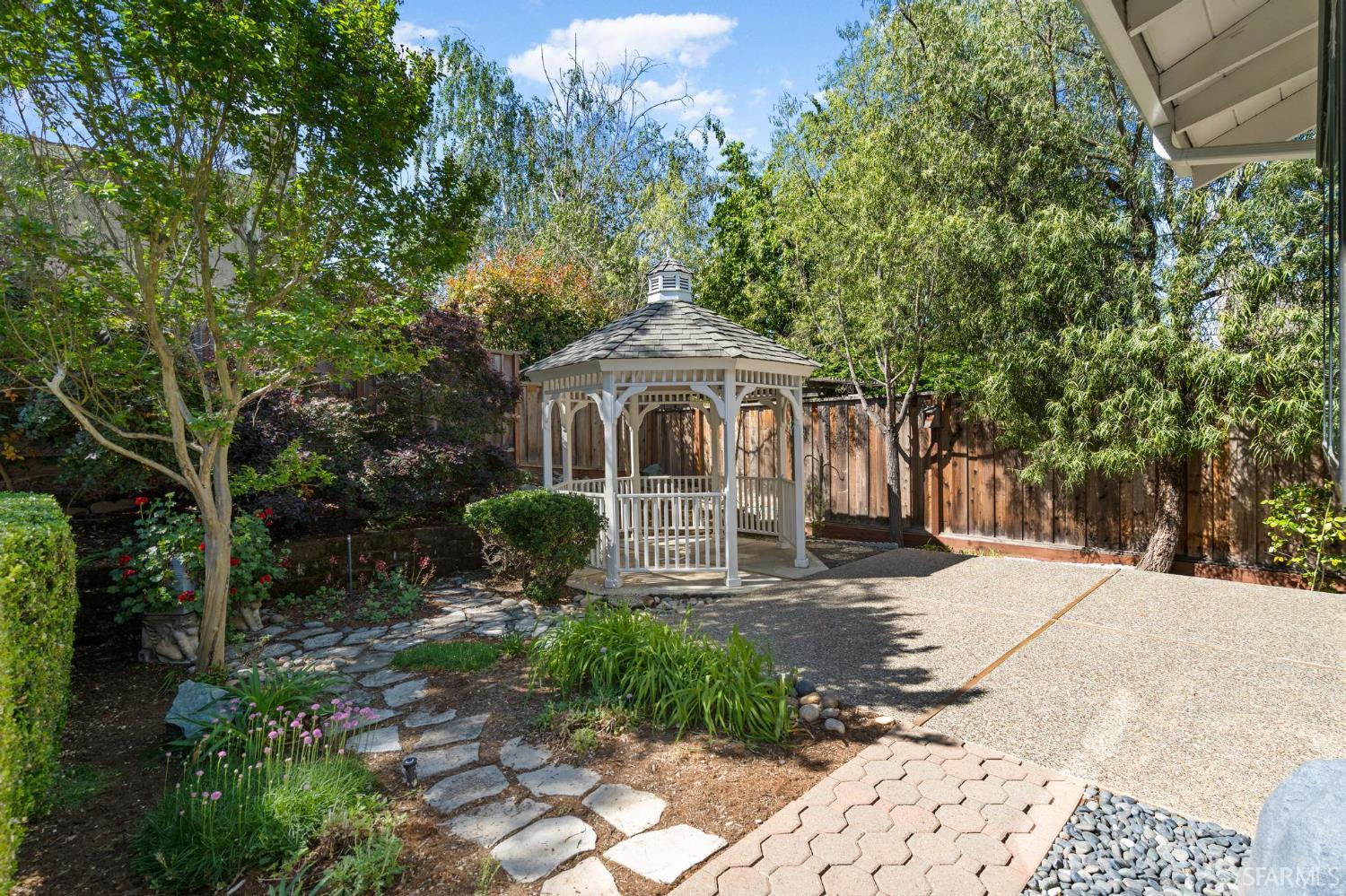 Detail Gallery Image 47 of 54 For 1122 Kendal Ct, San Jose,  CA 95120 - 4 Beds | 2/1 Baths