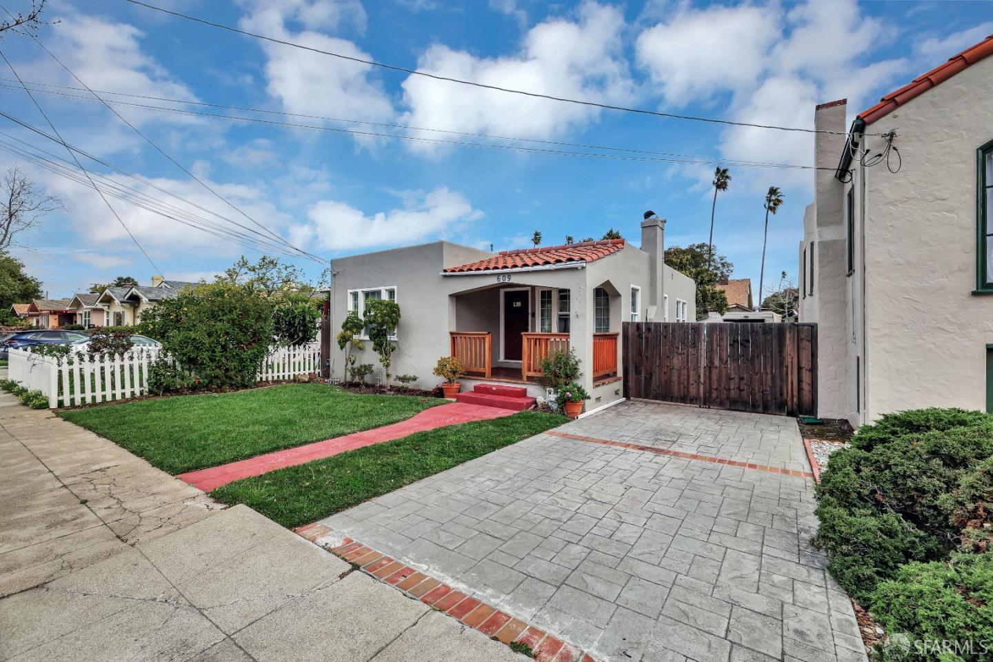 Detail Gallery Image 4 of 22 For 609 S Delaware St, San Mateo,  CA 94402 - 2 Beds | 1 Baths