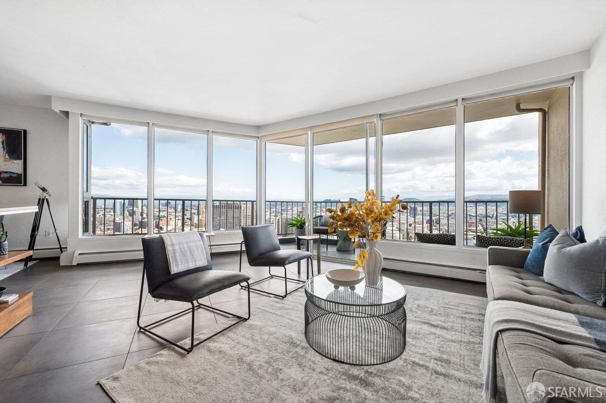 Photo #1: 426121063 Listing: Photo #1