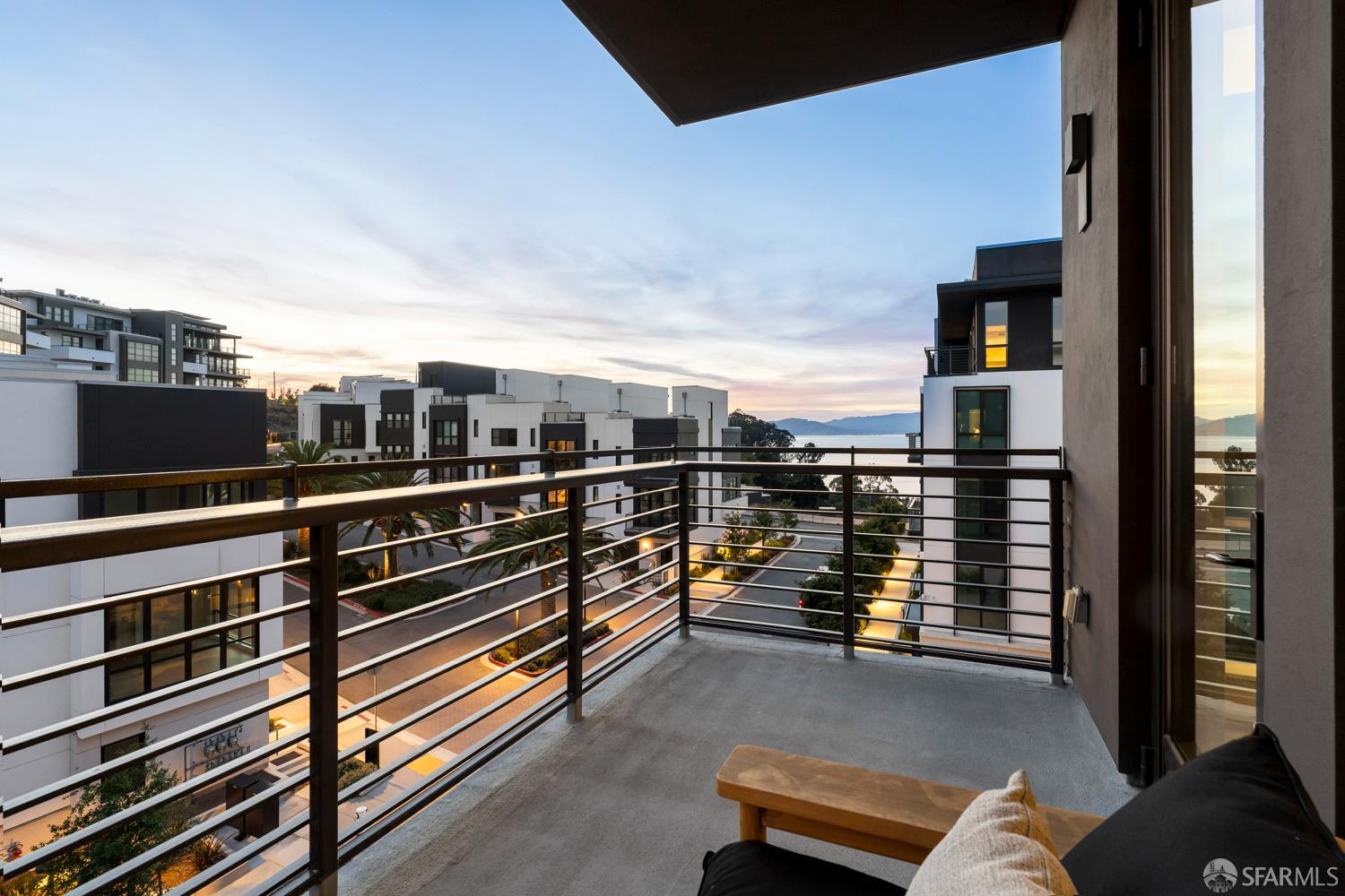 1 Bristol UNIT 605, San Francisco, CA, 94130