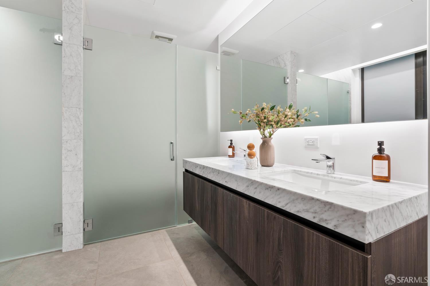 1 Bristol UNIT 605, San Francisco, CA, 94130