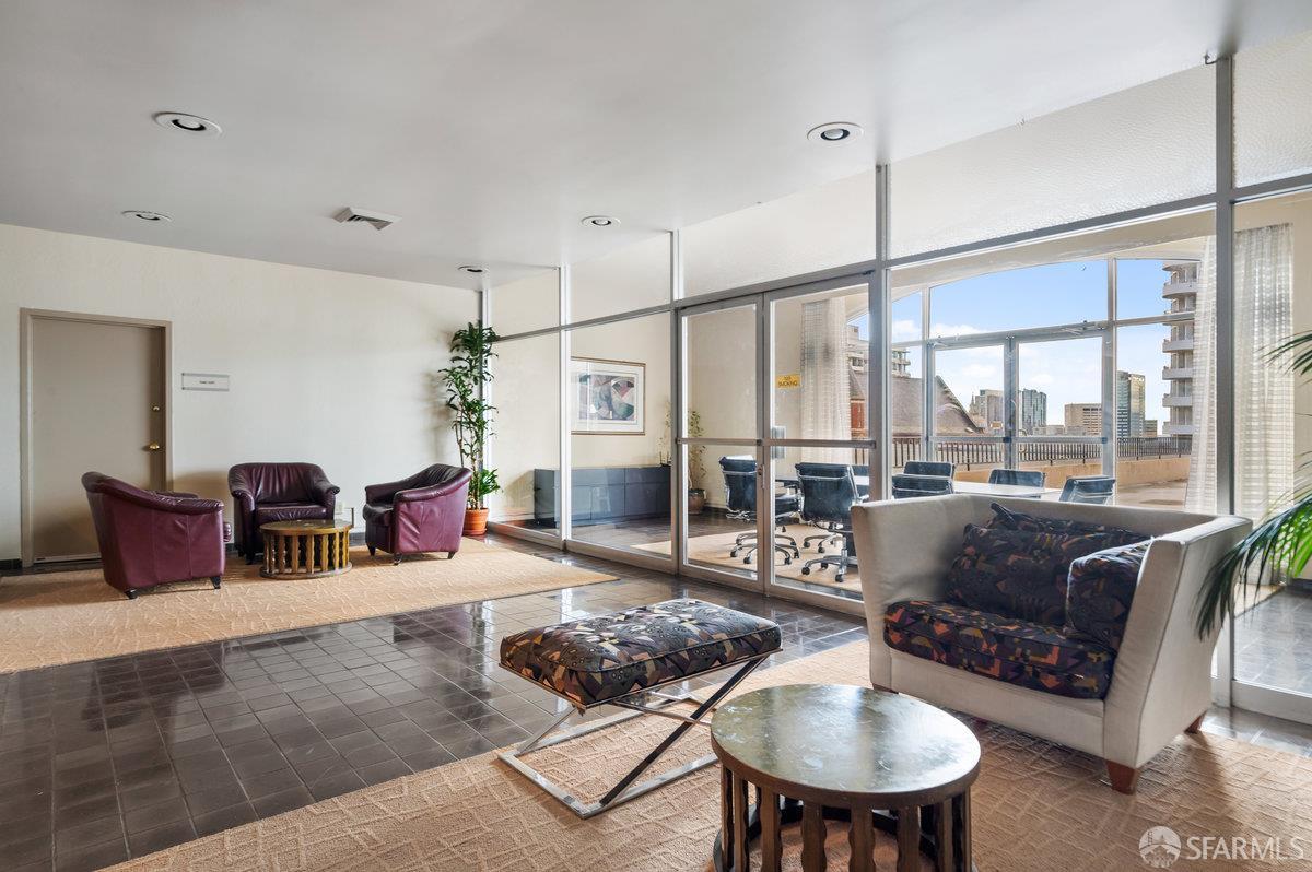 Photo #56: 426121063 Listing: Photo #56