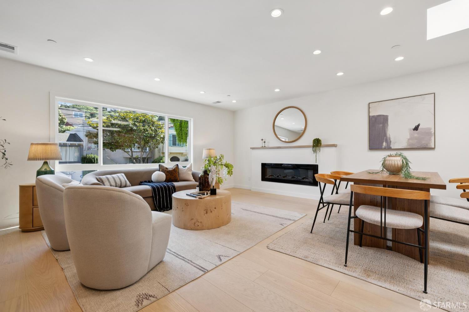 Detail Gallery Image 10 of 72 For 422 Winchester St, Daly City,  CA 94014 - 5 Beds | 3 Baths