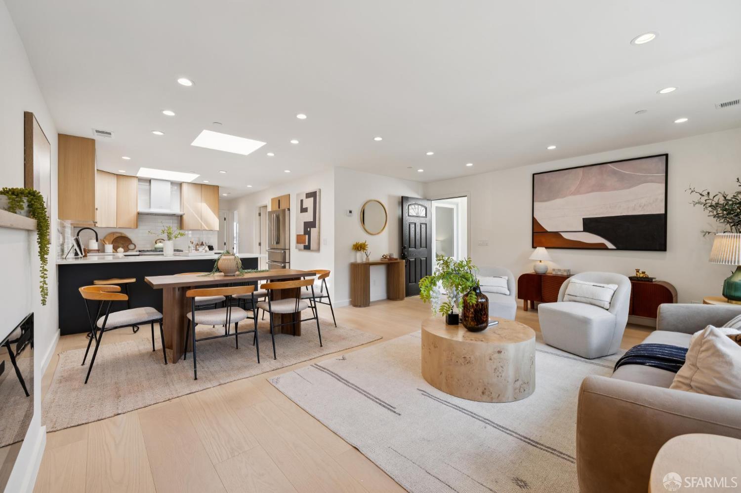 Detail Gallery Image 19 of 72 For 422 Winchester St, Daly City,  CA 94014 - 5 Beds | 3 Baths