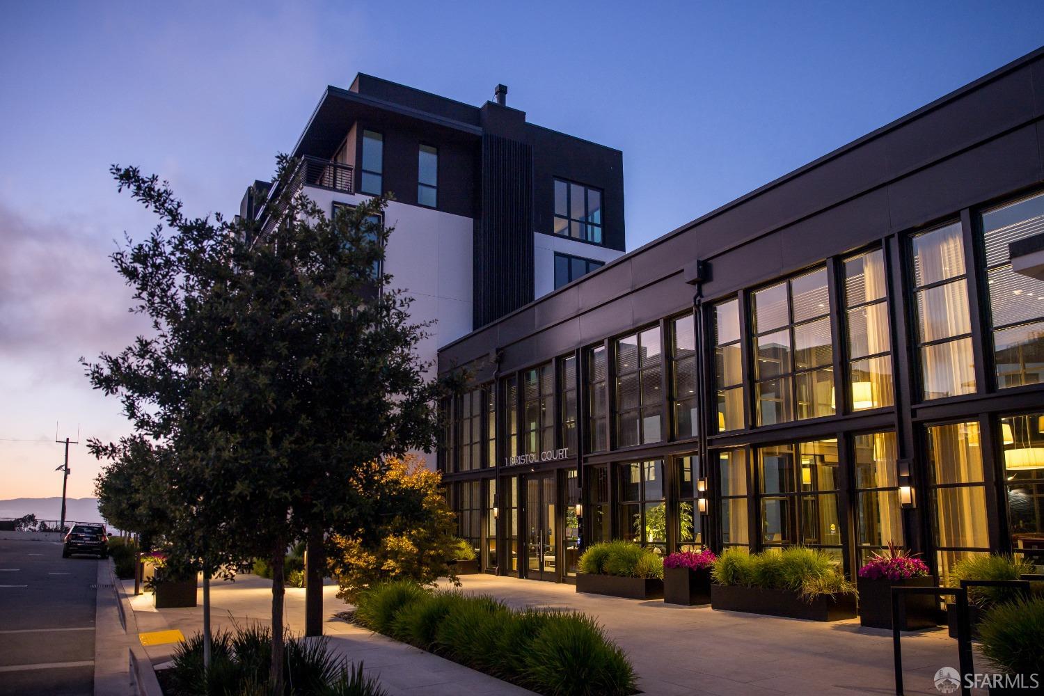 1 Bristol UNIT 605, San Francisco, CA, 94130