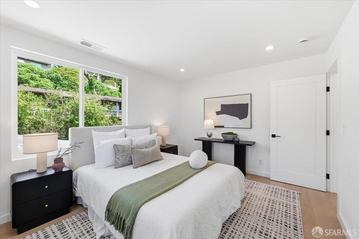 Detail Gallery Image 41 of 68 For 25 Shasta Ln, Pacifica,  CA 94044 - 4 Beds | 3 Baths