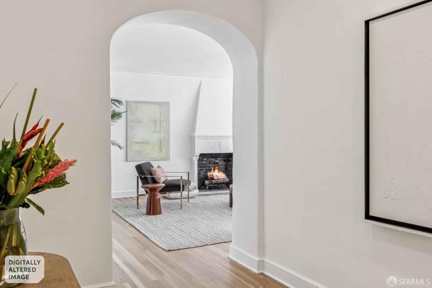 Photo #4: 426120470 Listing: Photo #4