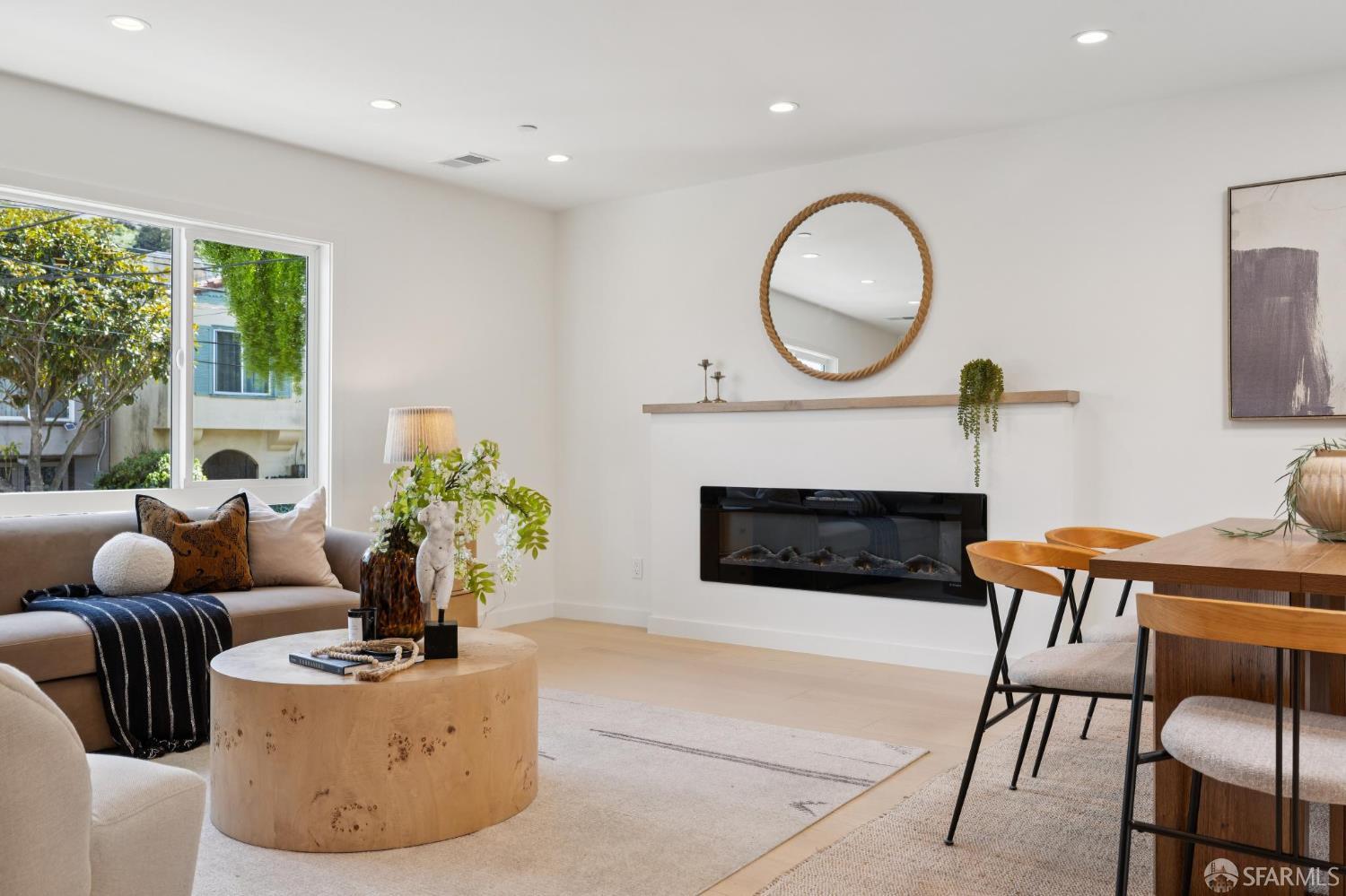 Detail Gallery Image 14 of 72 For 422 Winchester St, Daly City,  CA 94014 - 5 Beds | 3 Baths