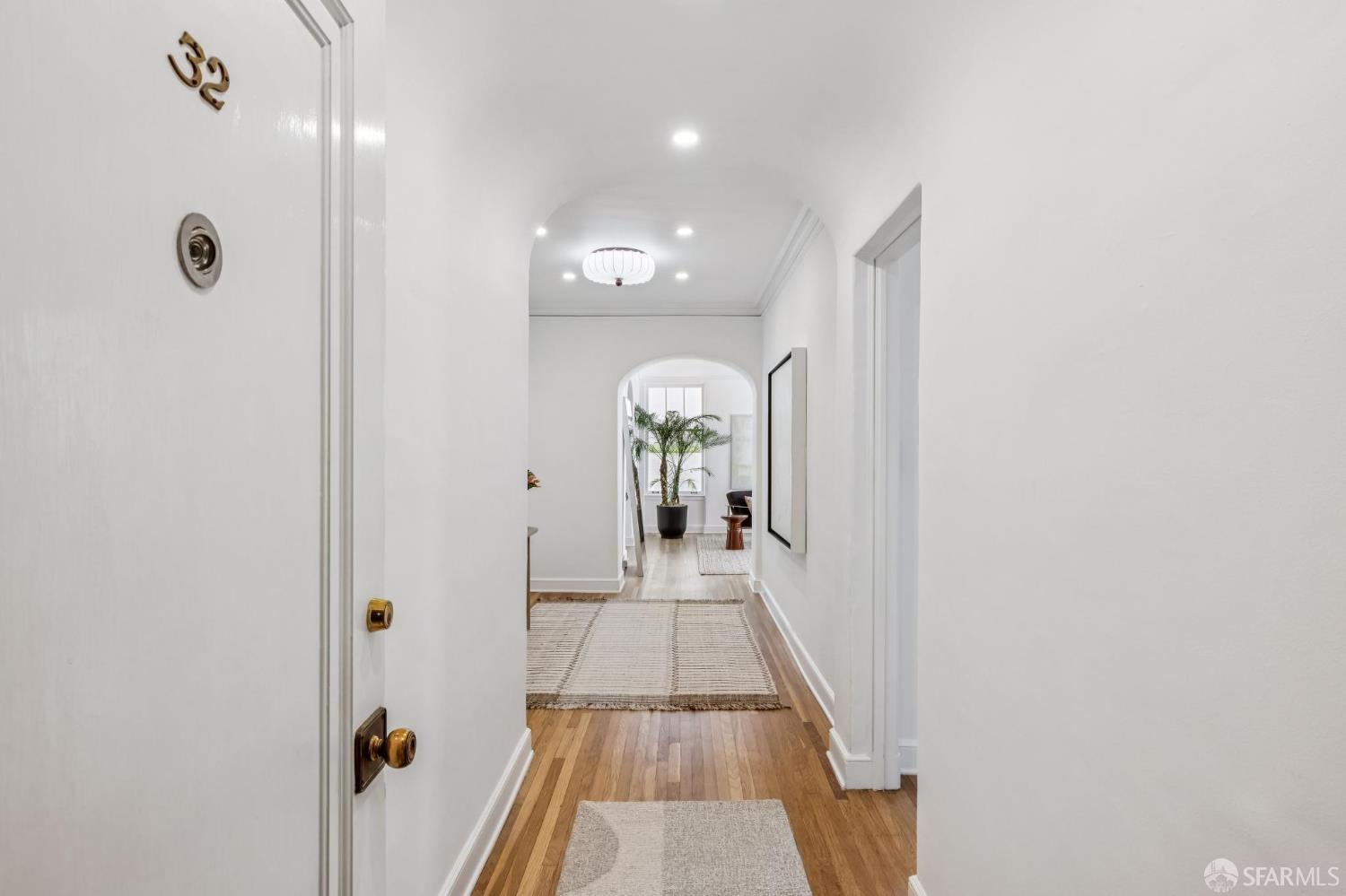 Photo #3: 426120470 Listing: Photo #3