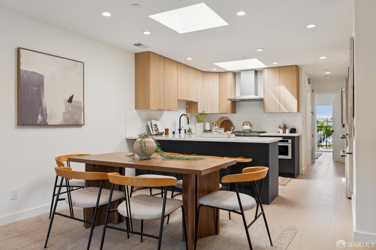 Detail Gallery Image 21 of 72 For 422 Winchester St, Daly City,  CA 94014 - 5 Beds | 3 Baths