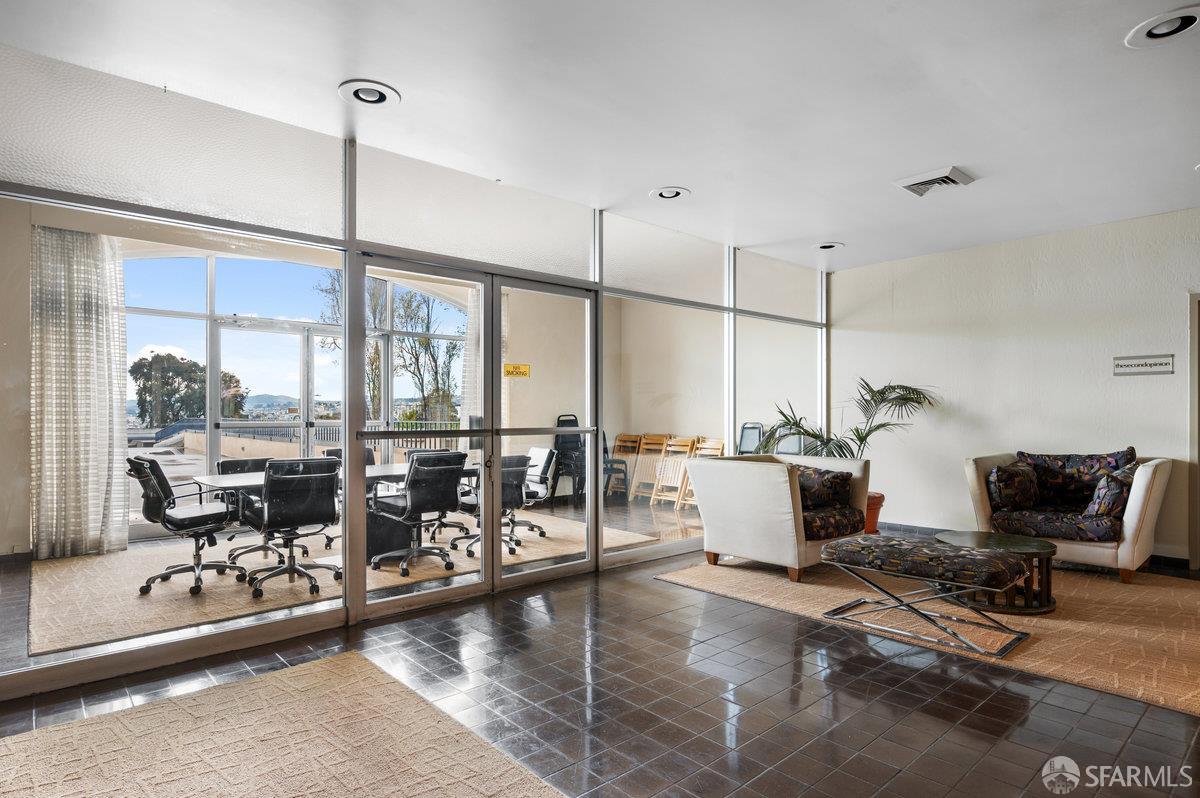 Photo #55: 426121063 Listing: Photo #55