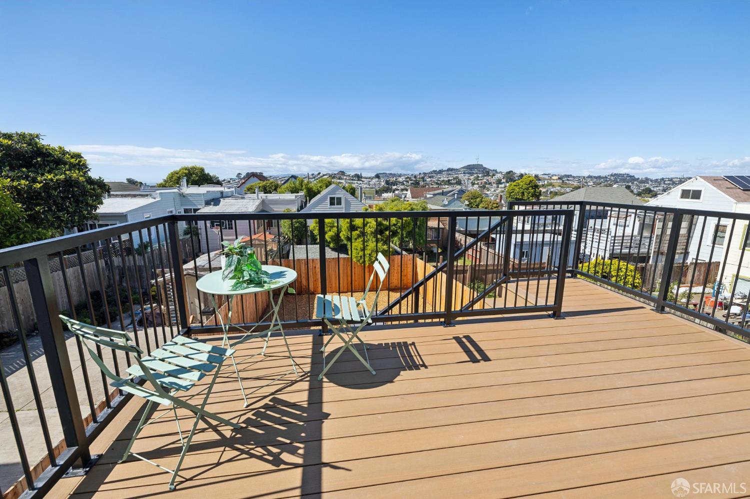 Detail Gallery Image 36 of 72 For 422 Winchester St, Daly City,  CA 94014 - 5 Beds | 3 Baths