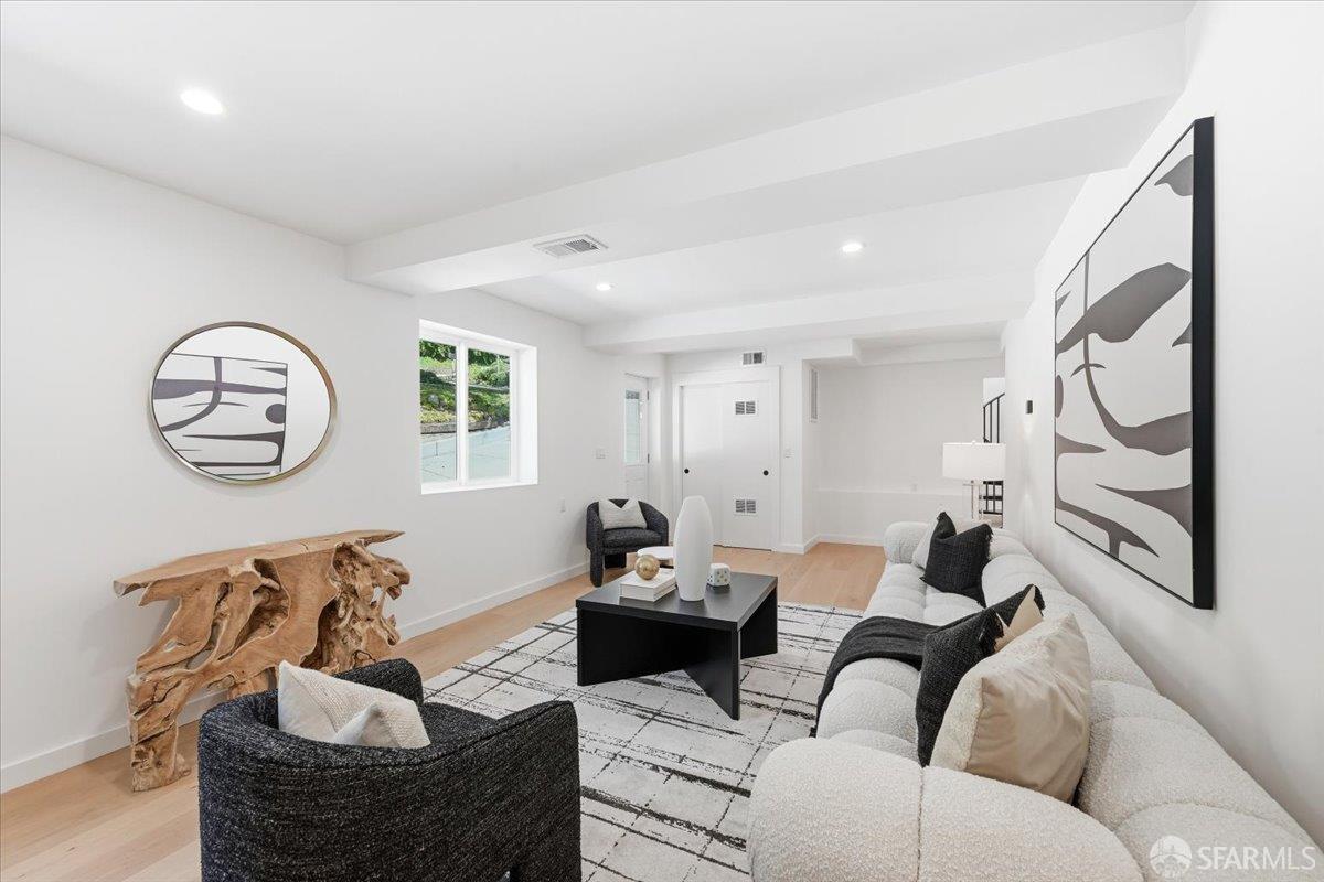 Detail Gallery Image 52 of 68 For 25 Shasta Ln, Pacifica,  CA 94044 - 4 Beds | 3 Baths