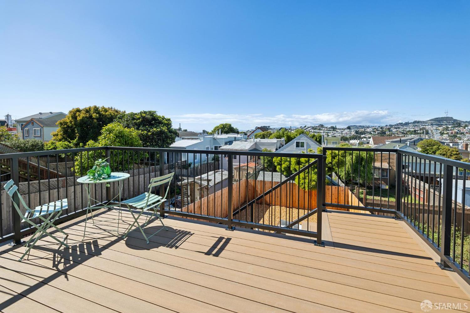 Detail Gallery Image 30 of 72 For 422 Winchester St, Daly City,  CA 94014 - 5 Beds | 3 Baths