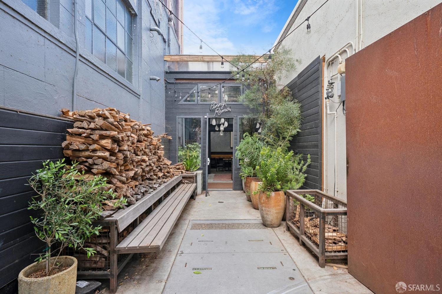 Photo #23: 426121363 Listing: Photo #23