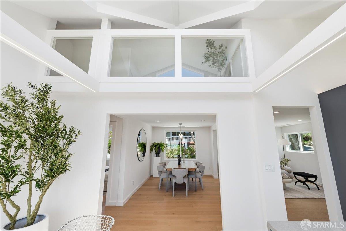 Detail Gallery Image 29 of 68 For 25 Shasta Ln, Pacifica,  CA 94044 - 4 Beds | 3 Baths