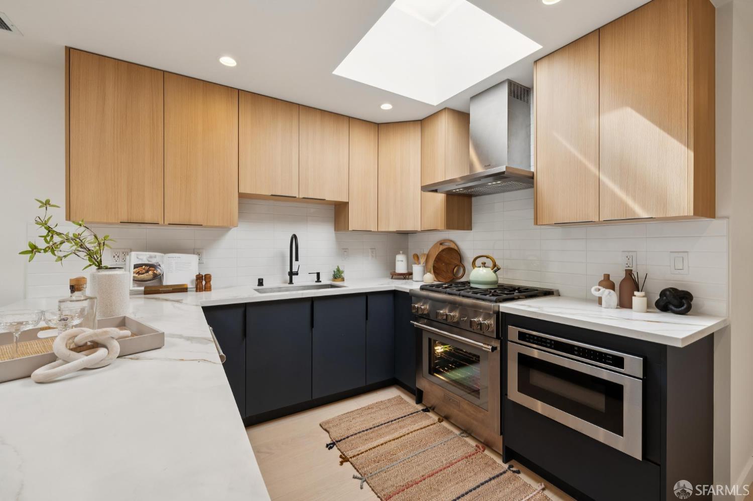 Detail Gallery Image 25 of 72 For 422 Winchester St, Daly City,  CA 94014 - 5 Beds | 3 Baths