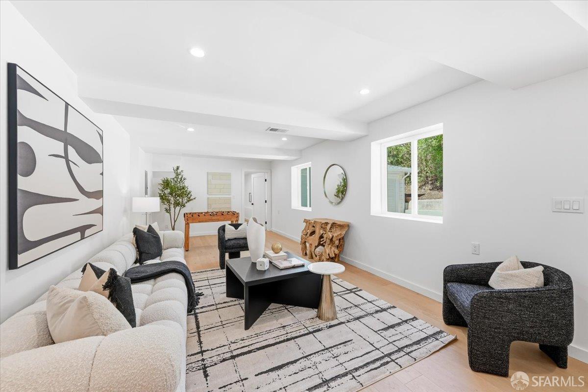 Detail Gallery Image 51 of 68 For 25 Shasta Ln, Pacifica,  CA 94044 - 4 Beds | 3 Baths