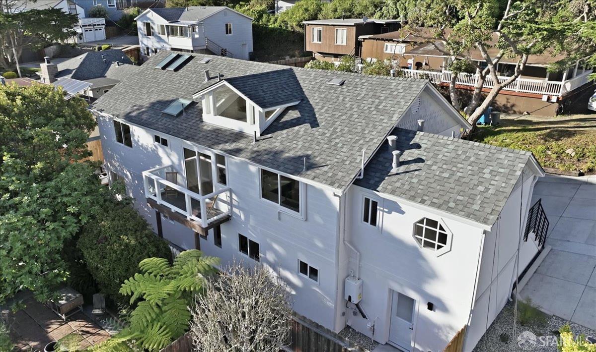 Detail Gallery Image 58 of 68 For 25 Shasta Ln, Pacifica,  CA 94044 - 4 Beds | 3 Baths