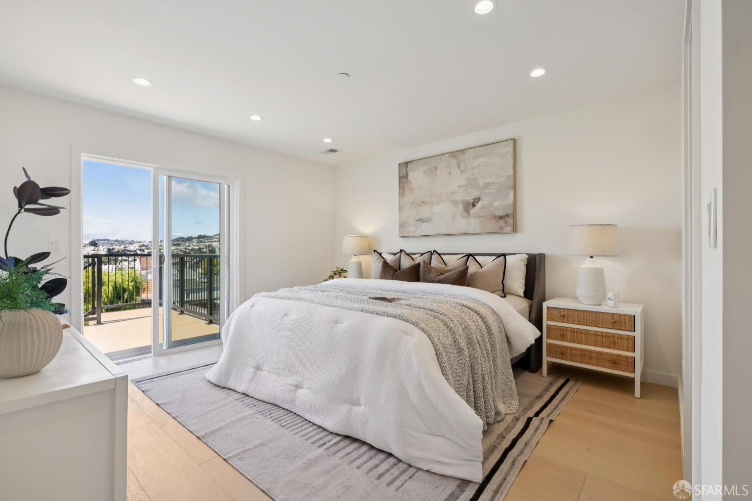 Detail Gallery Image 29 of 72 For 422 Winchester St, Daly City,  CA 94014 - 5 Beds | 3 Baths