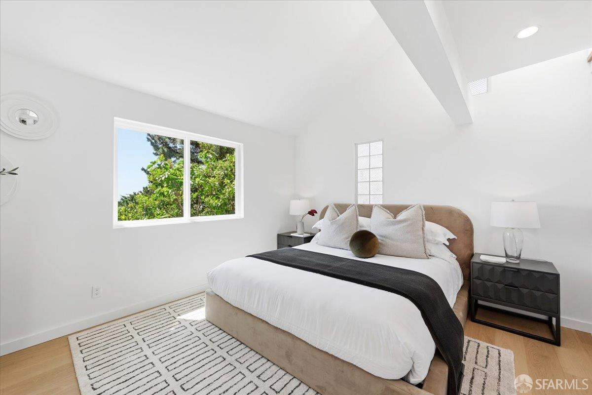 Detail Gallery Image 34 of 68 For 25 Shasta Ln, Pacifica,  CA 94044 - 4 Beds | 3 Baths