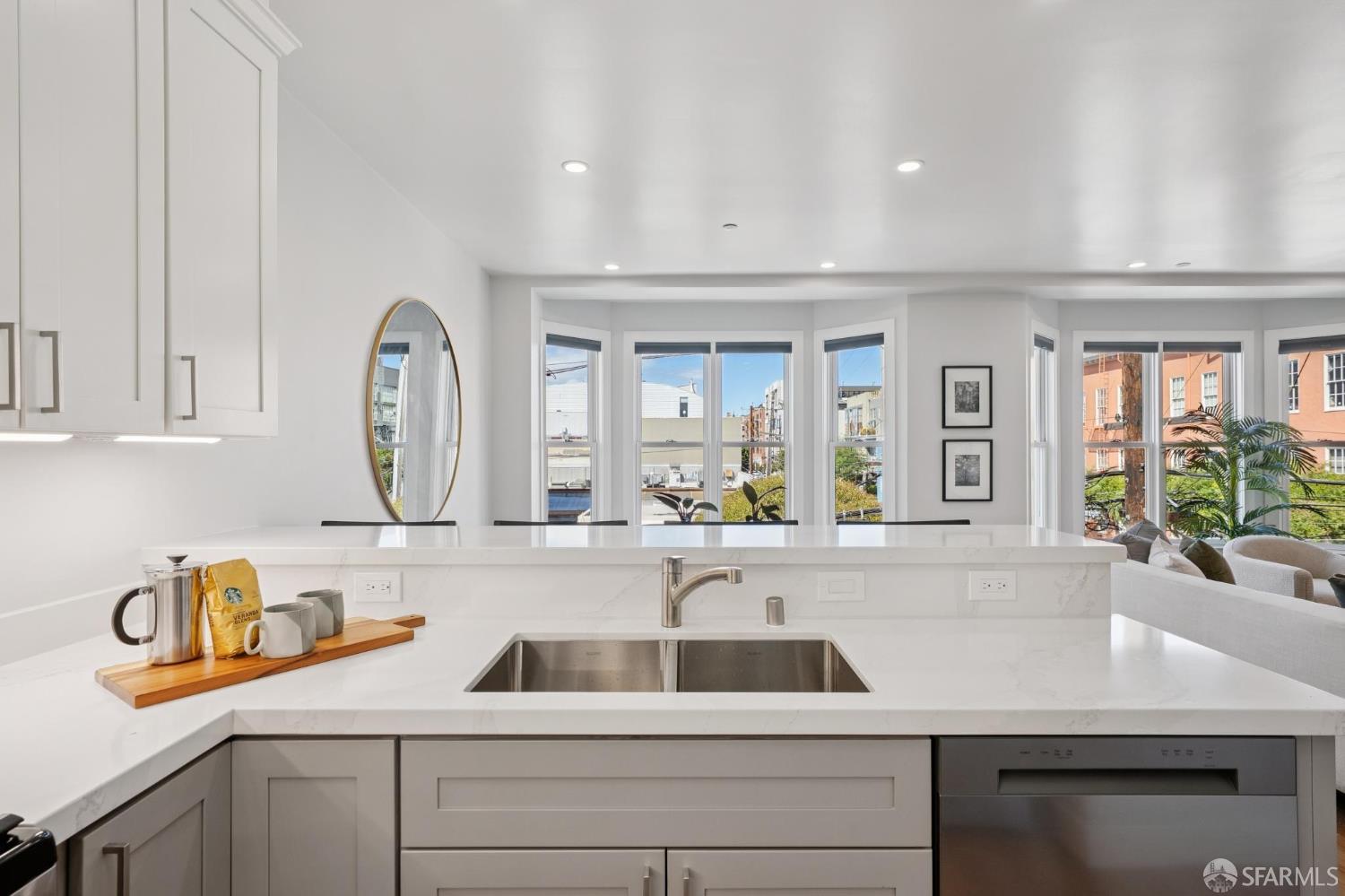 Photo #8: 426121363 Listing: Photo #8