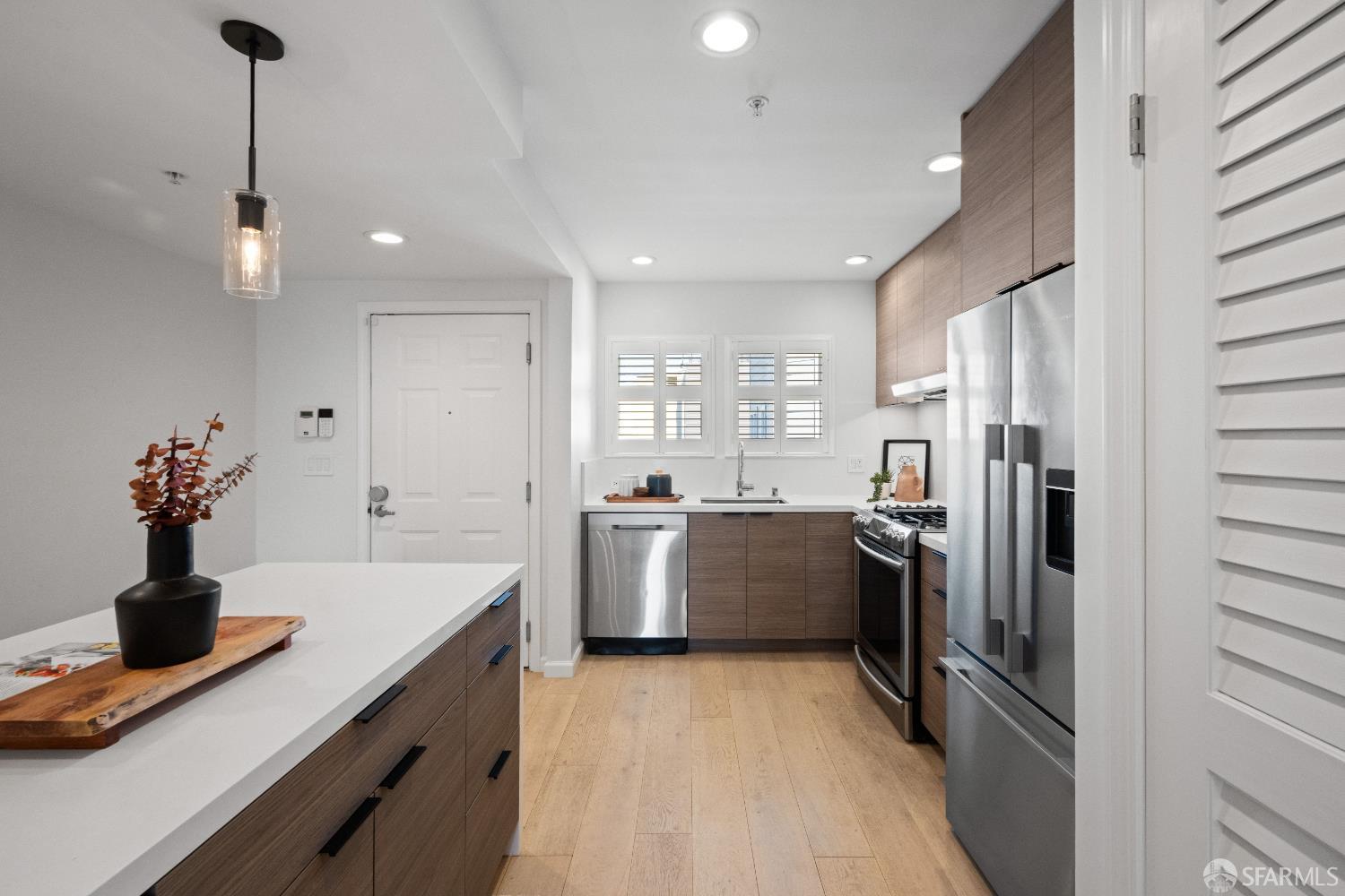 Photo #7: 426120198 Listing: Photo #7