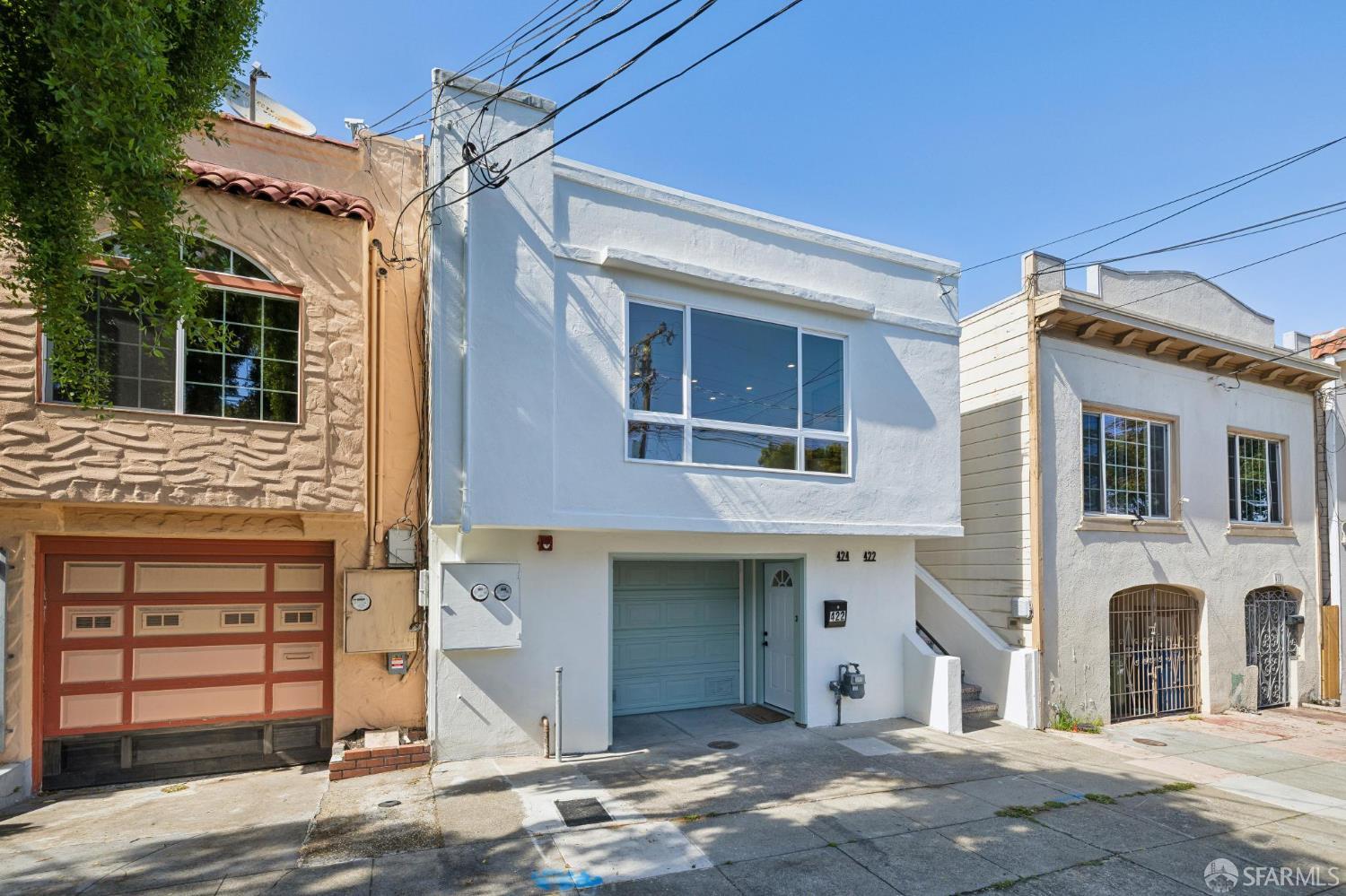 Detail Gallery Image 5 of 72 For 422 Winchester St, Daly City,  CA 94014 - 5 Beds | 3 Baths